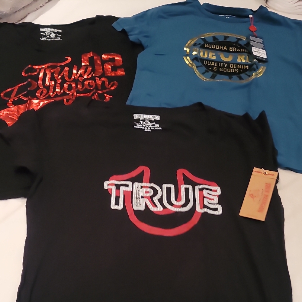 True Religion Wimens XL Tee Lot- 2 NWT 1 NWOT